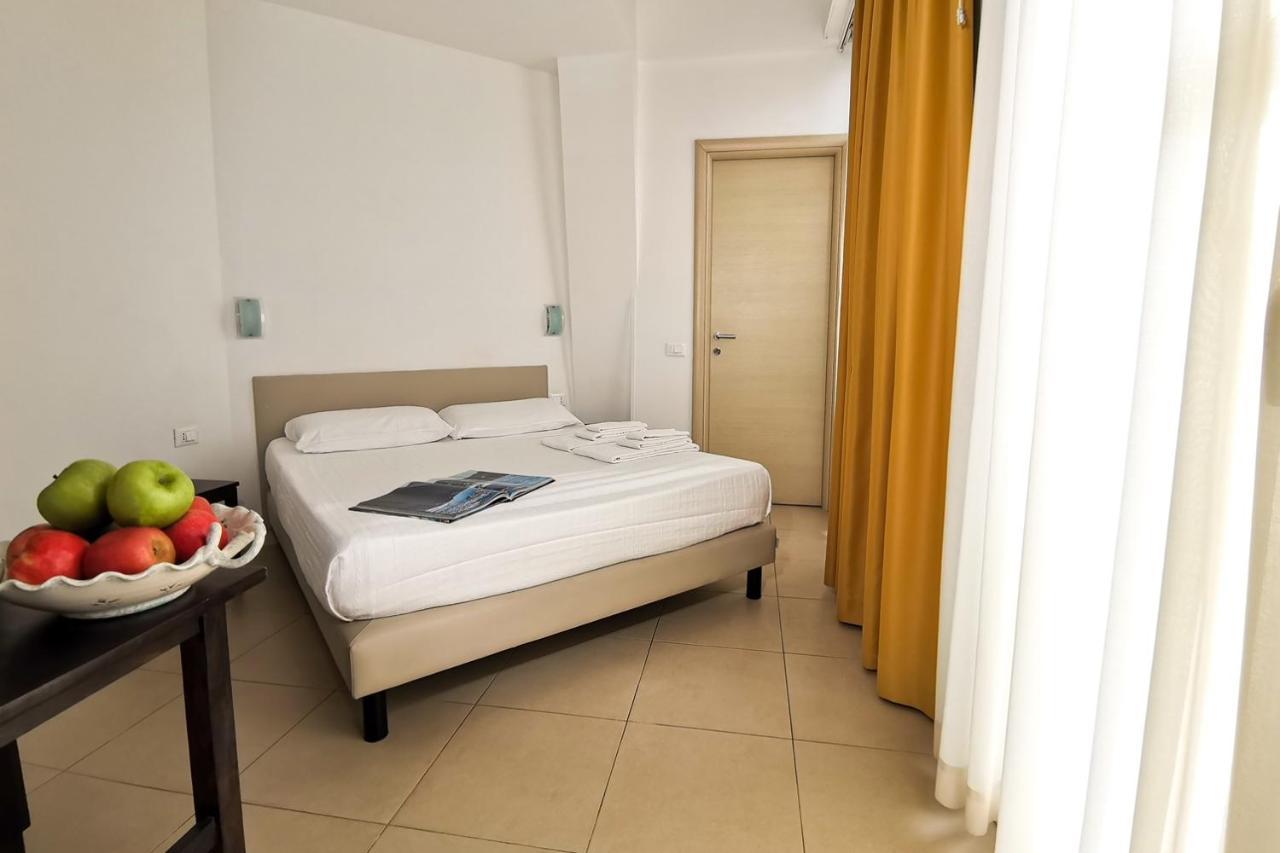 Hotel Poetto كالياري المظهر الخارجي الصورة