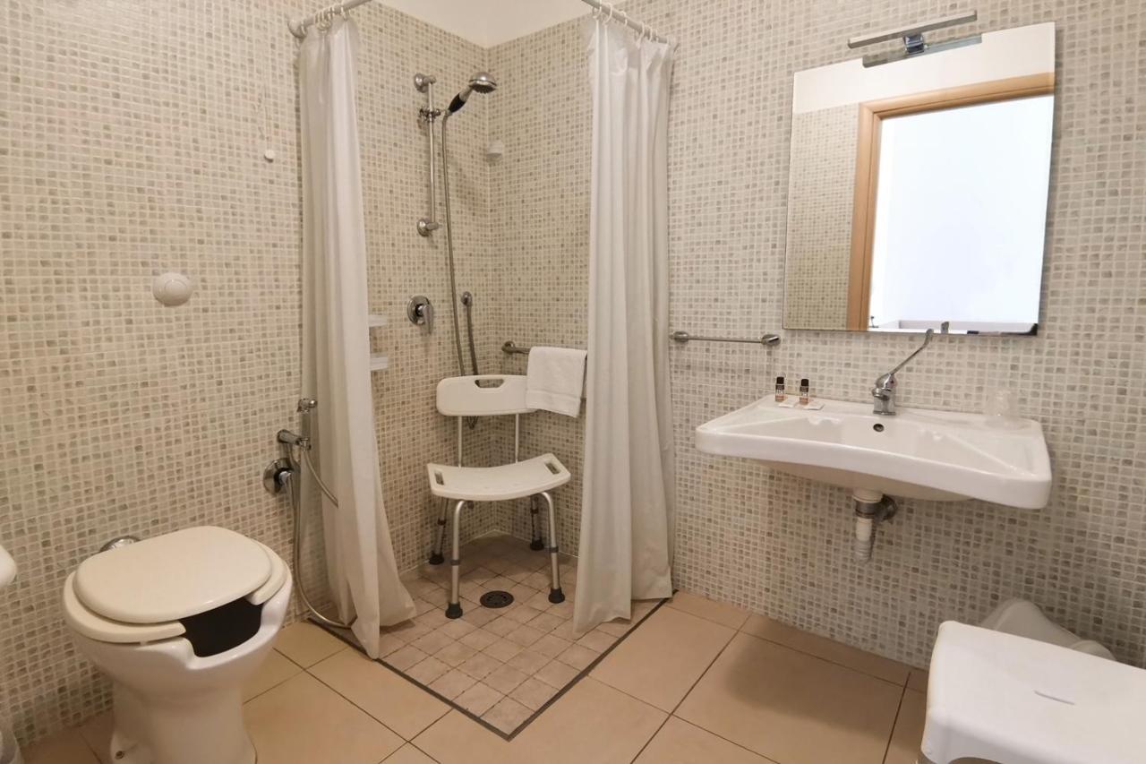 Hotel Poetto كالياري المظهر الخارجي الصورة